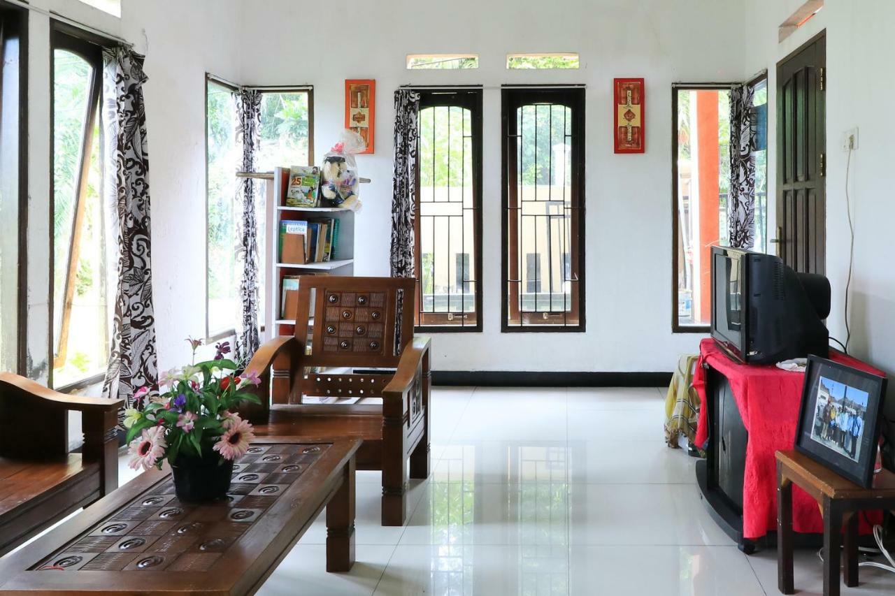 Sentosa76 Guest House Balikpapan  Bagian luar foto